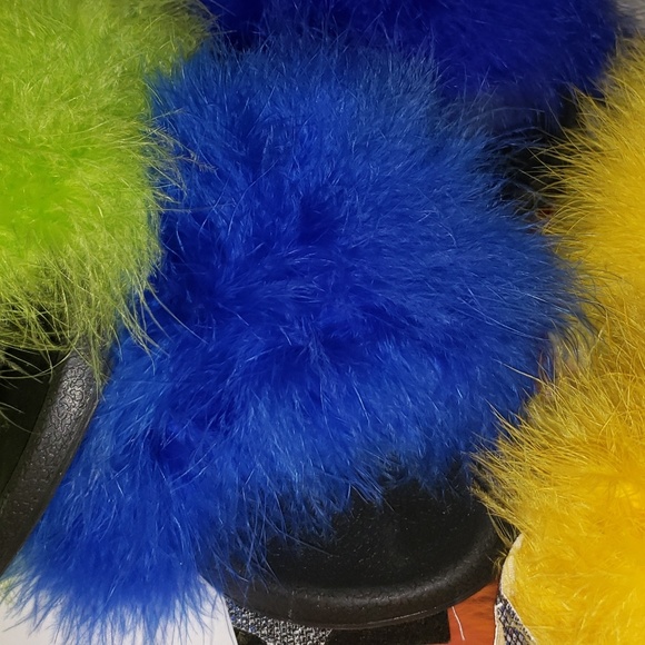 Fur slides - Picture 4 of 5